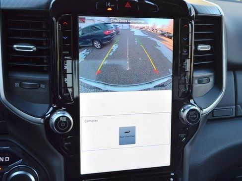 New 2026 RAM 1500 4x4 Crew Cab image 29