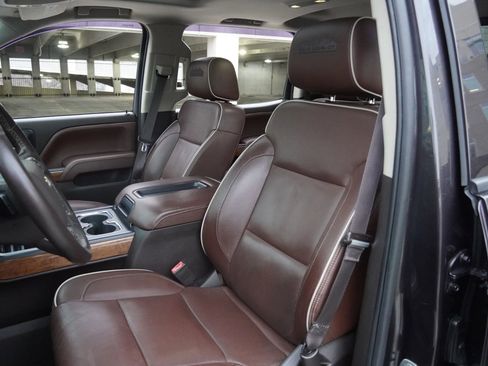 Used 2014 Chevrolet Silverado 1500 High Country w/ High Country Premium Package image 12