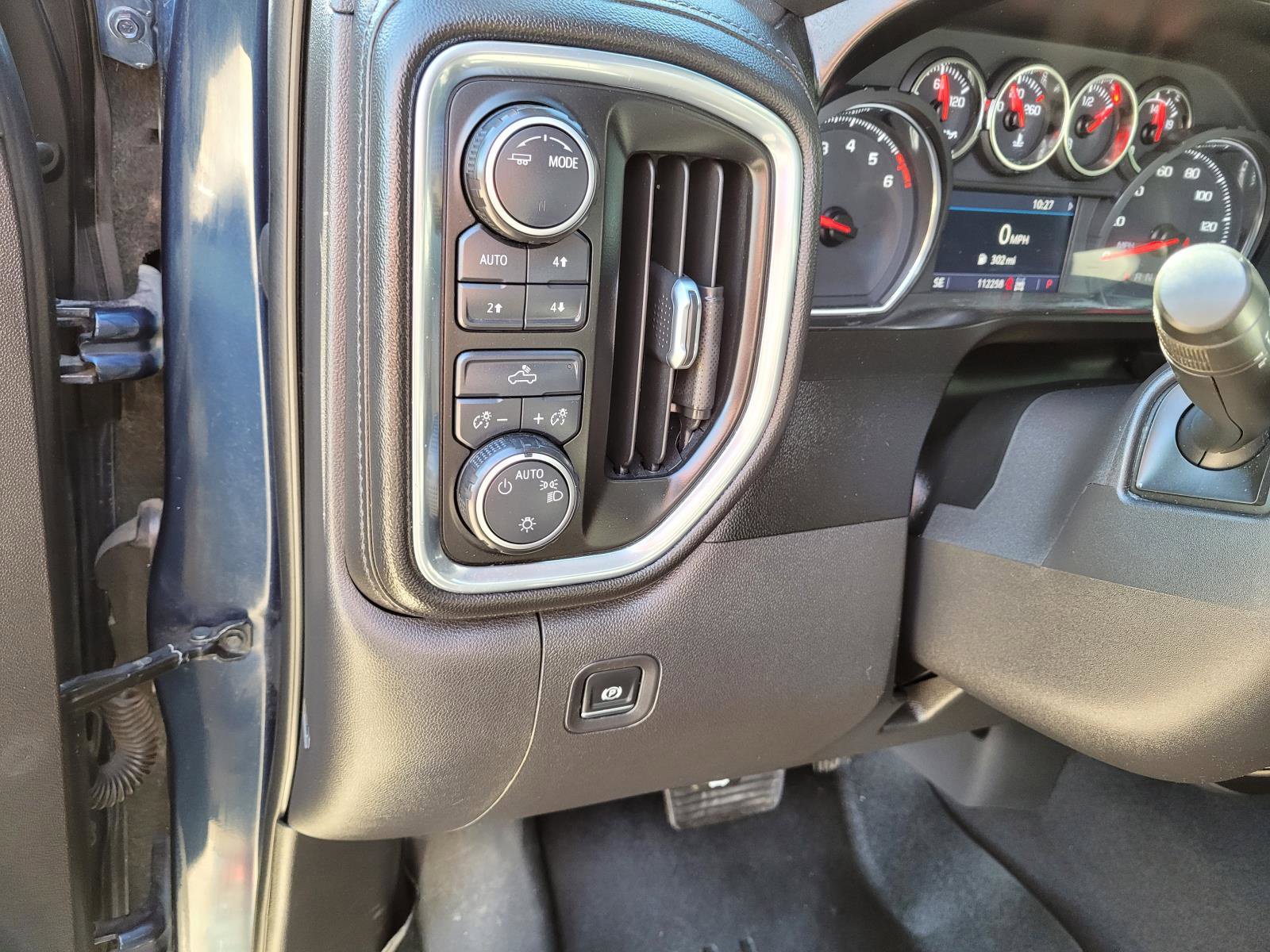 Used 2020 Chevrolet Silverado 1500 LT w/ Texas Edition AWD/4WD image 23