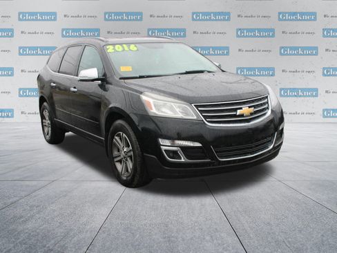 Used 2016 Chevrolet Traverse LT image 25