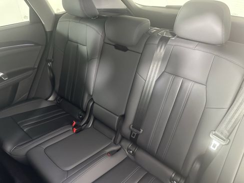 Used 2025 Audi Q5 Premium Plus w/ Premium Plus image 12