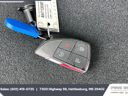 New 2026 Chevrolet Equinox LT w/ Safety and Technology Package FWD image 9