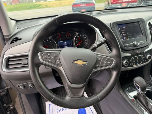 Used 2023 Chevrolet Equinox LT image 15