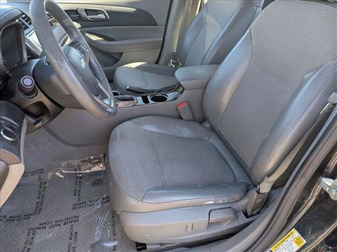 Used 2014 Chevrolet Malibu LT FWD image 14