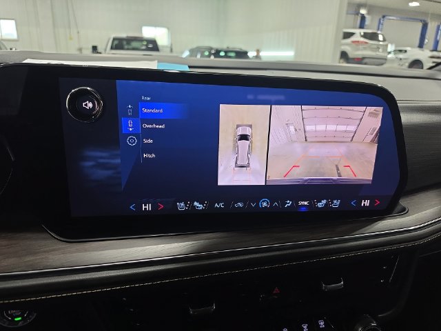 Used 2025 Chevrolet Tahoe Premier AWD/4WD image 14