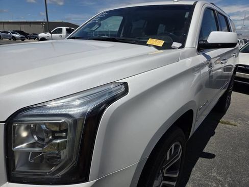 Used 2019 GMC Yukon Denali w/ Denali Ultimate Package AWD/4WD image 4