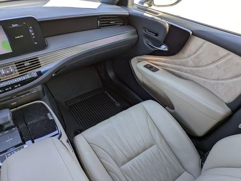 Used 2021 Lexus LS 500 AWD w/ Interior Upgrade Package image 16