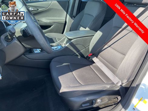 Used 2023 Chevrolet Malibu LS image 9