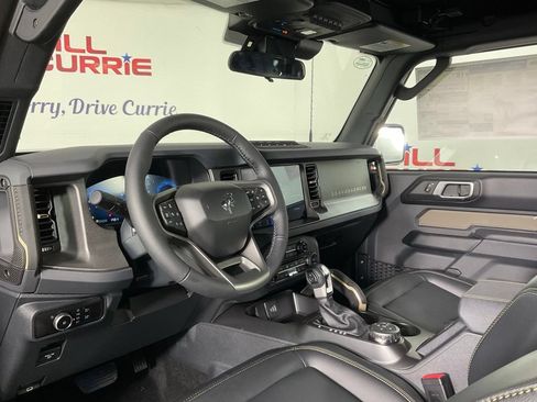 New 2026 Ford Bronco Badlands AWD/4WD image 13