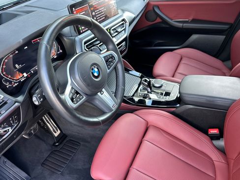 Used 2024 BMW X4 xDrive30i w/ Premium Package AWD/4WD image 9