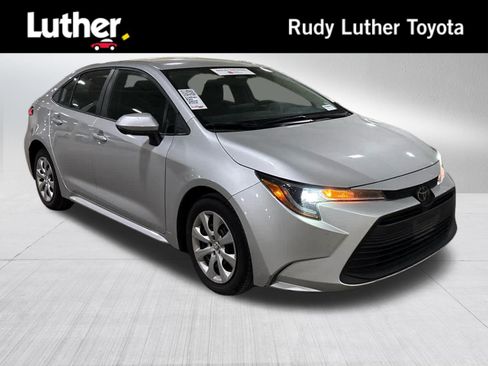Certified 2024 Toyota Corolla LE FWD image 1