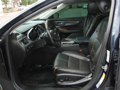 Used 2014 Chevrolet Impala LTZ FWD image 9