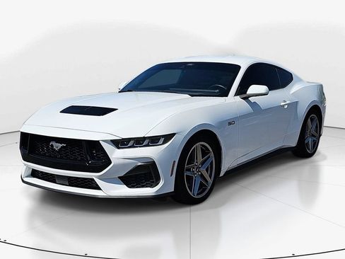 Used 2024 Ford Mustang GT Premium RWD image 11
