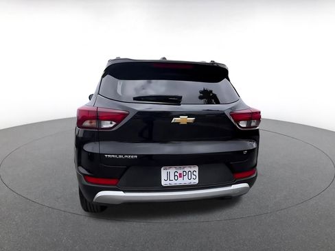 Used 2025 Chevrolet TrailBlazer LT FWD image 12