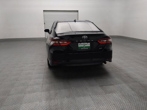 Used 2021 Toyota Camry LE w/ Carpet Mat Package (TMS) FWD image 6