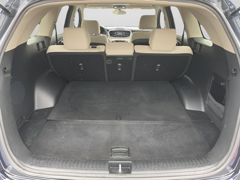 Used 2017 Kia Sorento FWD image 9