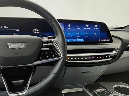Used 2024 Cadillac Lyriq Sport RWD image 61