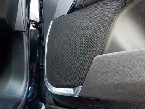 Used 2025 Cadillac Escalade Sport Platinum w/ LPO, ONYX Package image 90