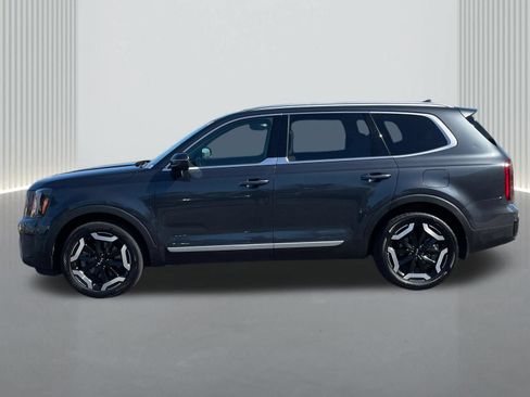 Used 2024 Kia Telluride S w/ S Sunroof Package FWD image 2
