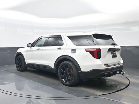 Used 2022 Ford Explorer ST w/ Equipment Group 401A RWD image 4