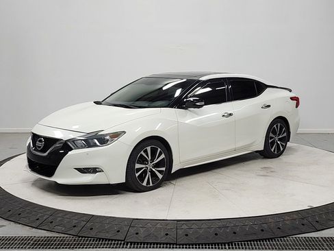 Used 2018 Nissan Maxima Platinum image 3