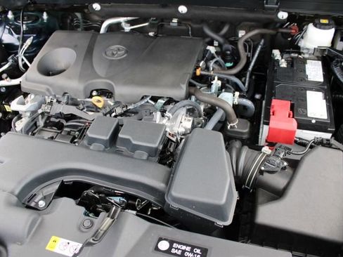 Used 2025 Toyota RAV4 XLE w/ Convenience Package AWD/4WD image 27