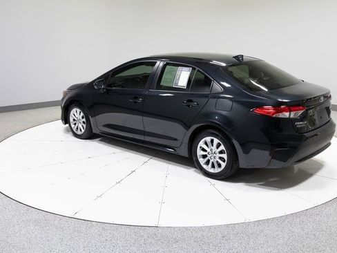 Used 2021 Toyota Corolla LE w/ LE Premium Package image 8