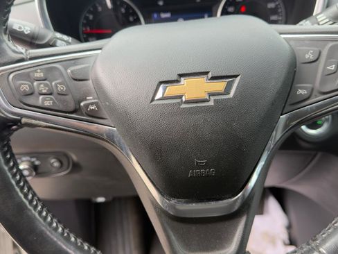 Used 2021 Chevrolet Equinox LT w/ Driver Convenience Package image 28