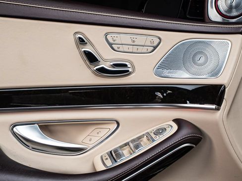 Used 2018 Mercedes-Benz Maybach S 560 4MATIC image 27