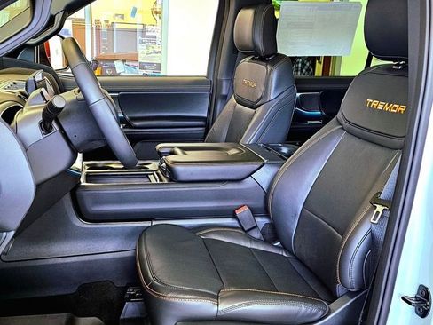 New 2025 Ford Expedition Tremor image 9