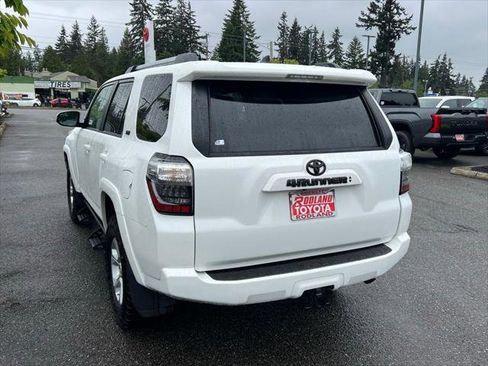 Certified 2023 Toyota 4Runner SR5 Premium w/ Moonroof Package AWD/4WD image 9