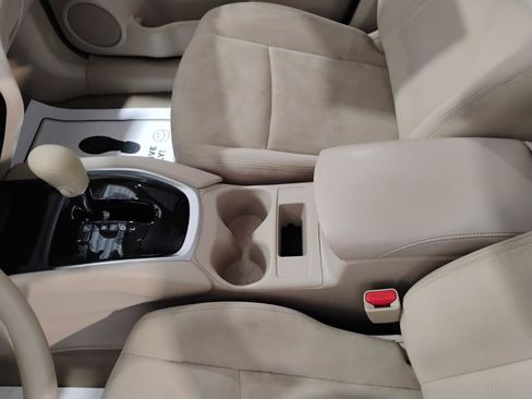 Used 2015 Nissan Rogue S FWD image 71