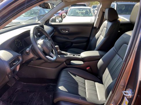 Used 2026 Honda HR-V EX-L image 12