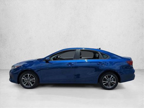 Used 2023 Kia Forte LXS w/ LXS Technology Package FWD image 9