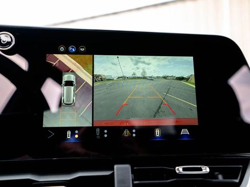 New 2026 Chevrolet Equinox LT w/ Midnight Edition FWD image 28
