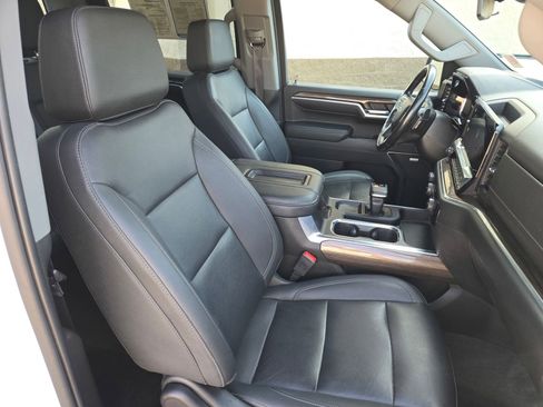 Used 2022 Chevrolet Silverado 1500 RST w/ Redline Edition AWD/4WD image 24