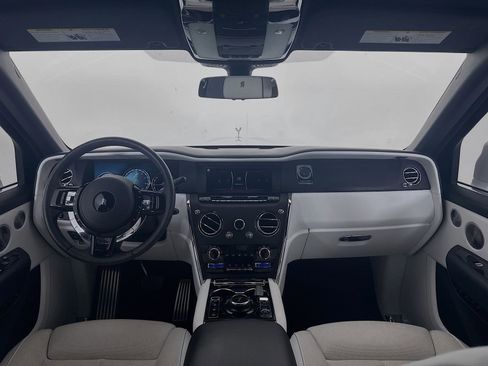 Certified 2021 Rolls-Royce Cullinan AWD/4WD image 5