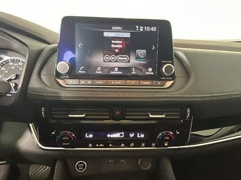Used 2023 Nissan Rogue SL AWD/4WD image 23