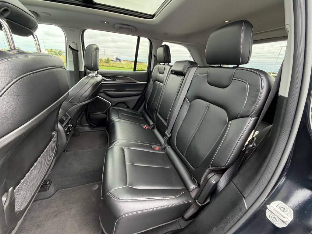 Used 2024 Jeep Grand Cherokee Limited 4xe AWD/4WD image 20