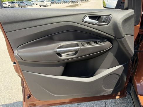 Used 2017 Ford Escape SE FWD image 13