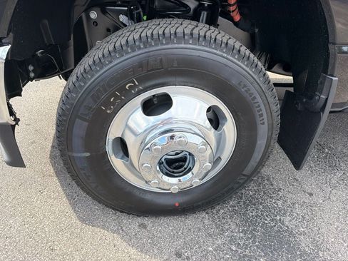 New 2026 Ford F350 Lariat AWD/4WD image 9