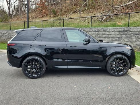 New 2026 Land Rover Range Rover Sport Dynamic SE AWD/4WD image 11
