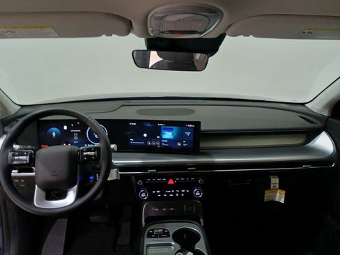 New 2026 Hyundai Ioniq 9 SE AWD/4WD image 16