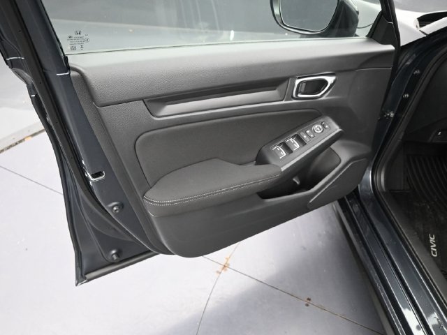 Certified 2025 Honda Civic Sport image 27