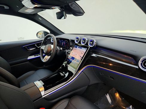 Certified 2025 Mercedes-Benz GLC 300 image 13