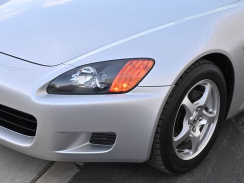 Used 2003 Honda S2000 image 40