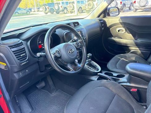 Used 2017 Kia Soul + w/ Designer's Package image 4