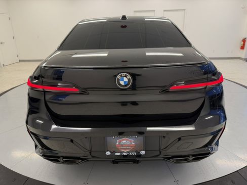 Used 2023 BMW 760i xDrive image 76