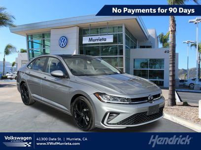 Certified 2025 Volkswagen Jetta SE w/ Sunroof Package