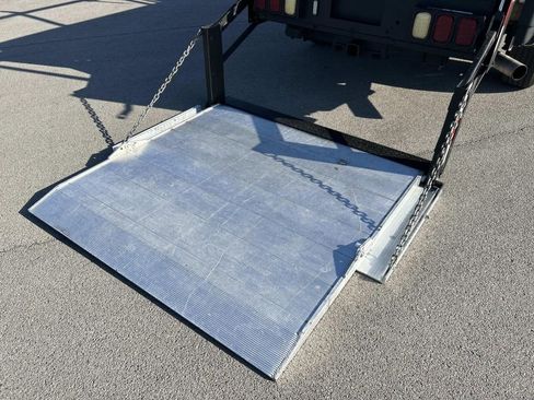 Used 2018 Ford F250 XL w/ Power Equipment Group image 17